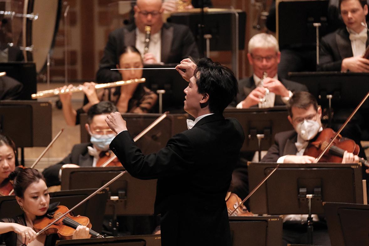 Conductor of the concert, Lio Kuok Man. (Photos credit: Ka Lam / HK Phil)