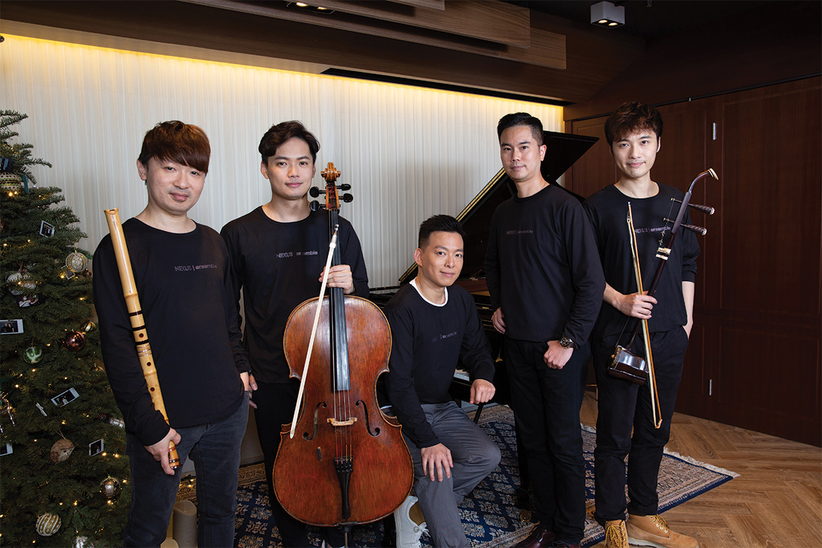 From left to right: Yukio Chidori, Shakuhachi; Tan Cong, cello; Peco Chui, piano; Anthony Cheng, artistic director; Wan Pin Chu, Erhu. 
Photo credit: Yoko Tsai.